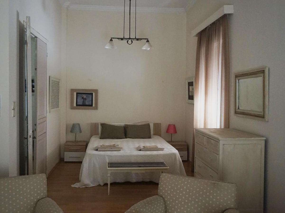 Independent Entrance Apt - 130M2 - Garden - Private Parking Apartment Atena Exterior foto