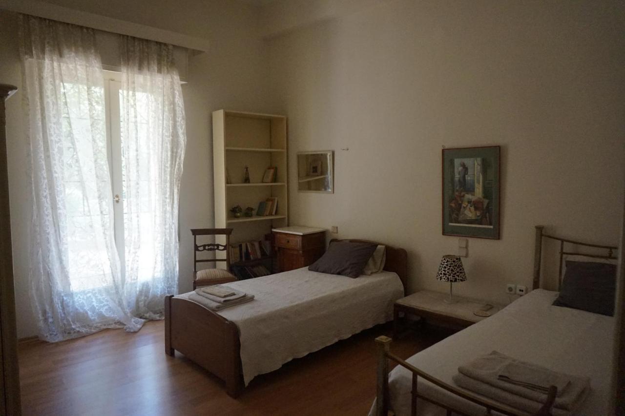 Independent Entrance Apt - 130M2 - Garden - Private Parking Apartment Atena Exterior foto